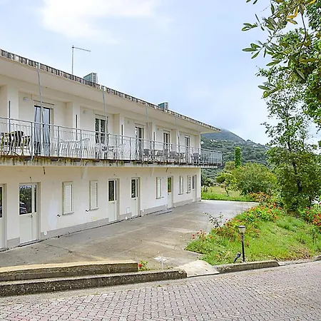 Cozy In With Wifi Apartment Ricadi